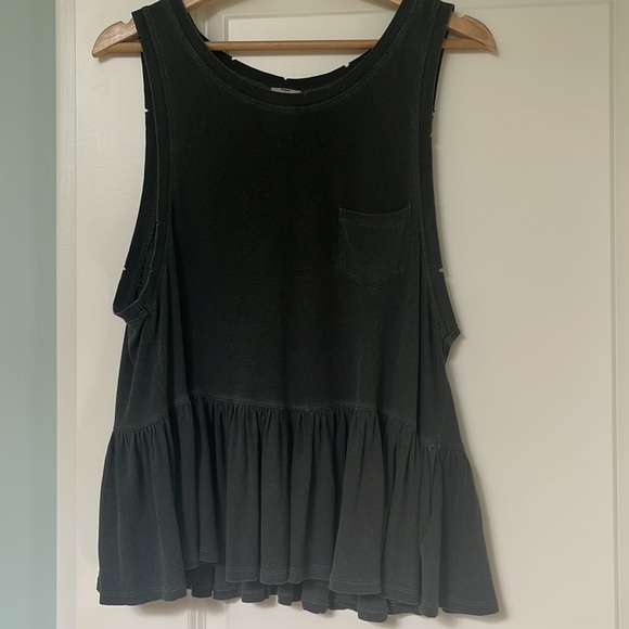 FREE PEOPLE grey peplum drop waist loose tank top! Great used condition. XS/S - Picture 4 of 5